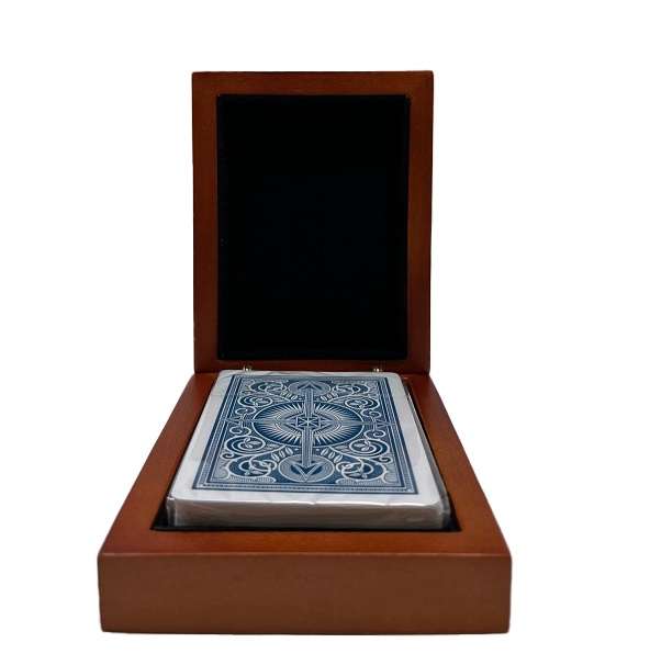 Light Mahogany Card Box with Single Deck Kem Cards main image